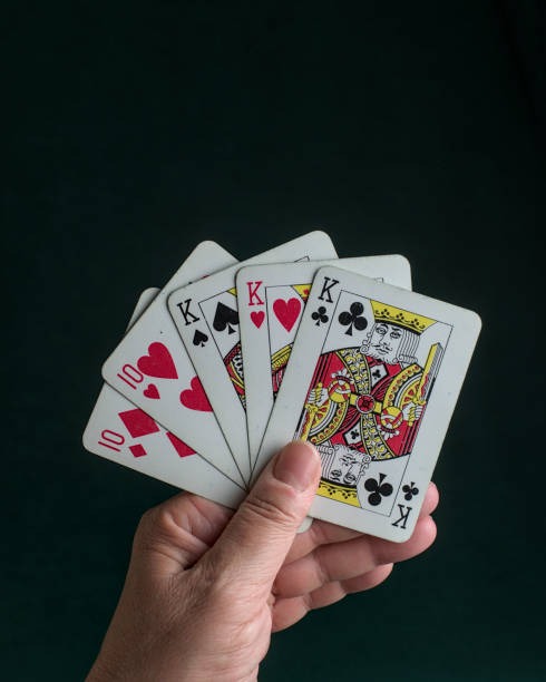 Gameplay screen showing payout table
