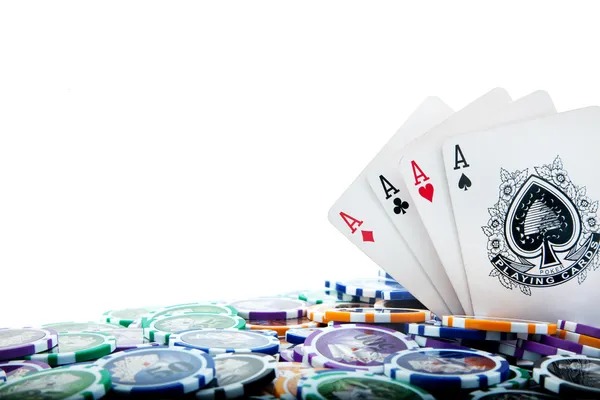 Live Dealer Baccarat and Roulette table on mamak slot